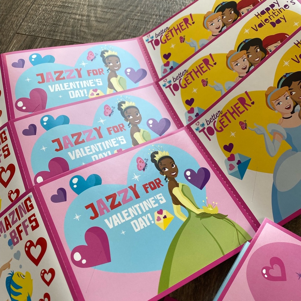 ⚠️ 32 Large Disney Princess Valentines Day Cards, new! - Picture 5 of 10